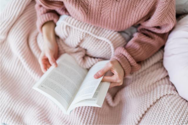 beneficios de la lectura antes de dormir para el insominio